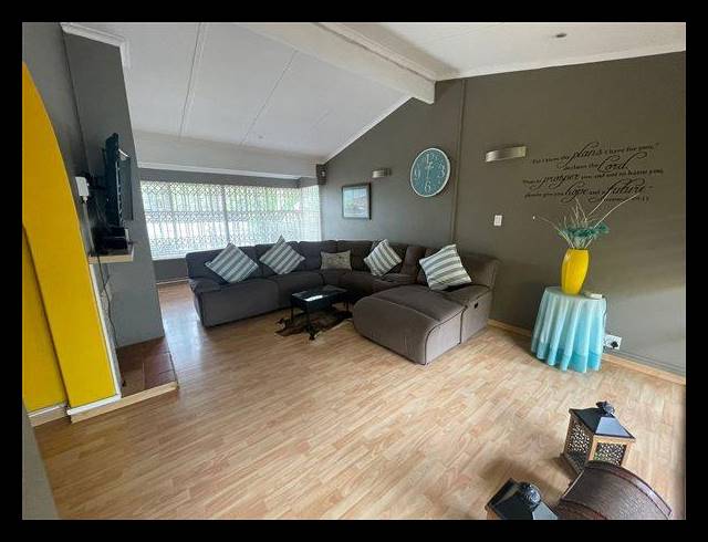 3 BEDROOM HOUSE FOR SALE IN BONAERO PARK